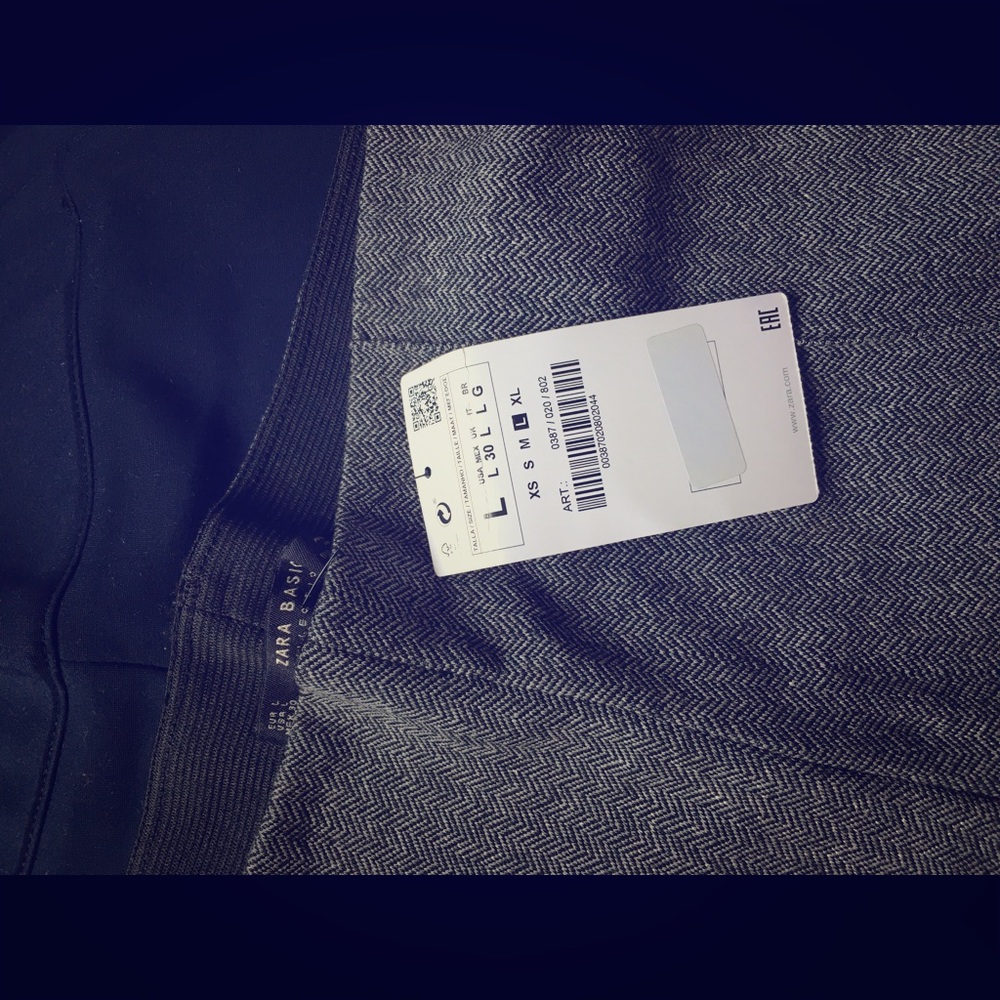 2 Zara leggings large and Medium